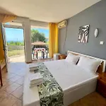 Serenity Hill-bulharsko U Nas Lägenhetshotell Sveti Vlas