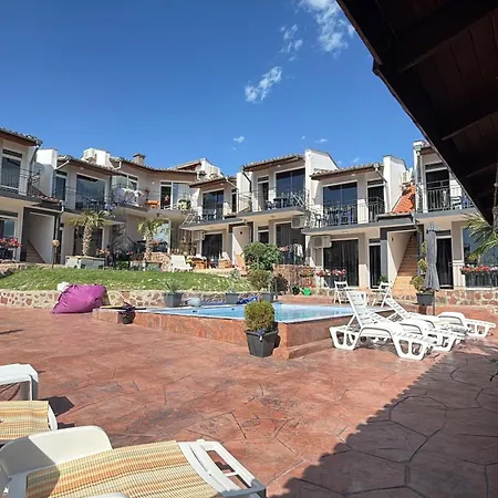 Serenity Hill-apart -sveti 4*