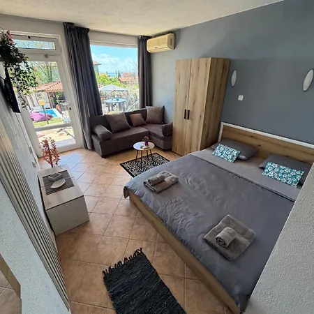Aparthotel Serenity Hill-bulharsko U Nás Sveti Vlas